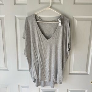 Express Heather Gray V-Neck Short Sleeve Top